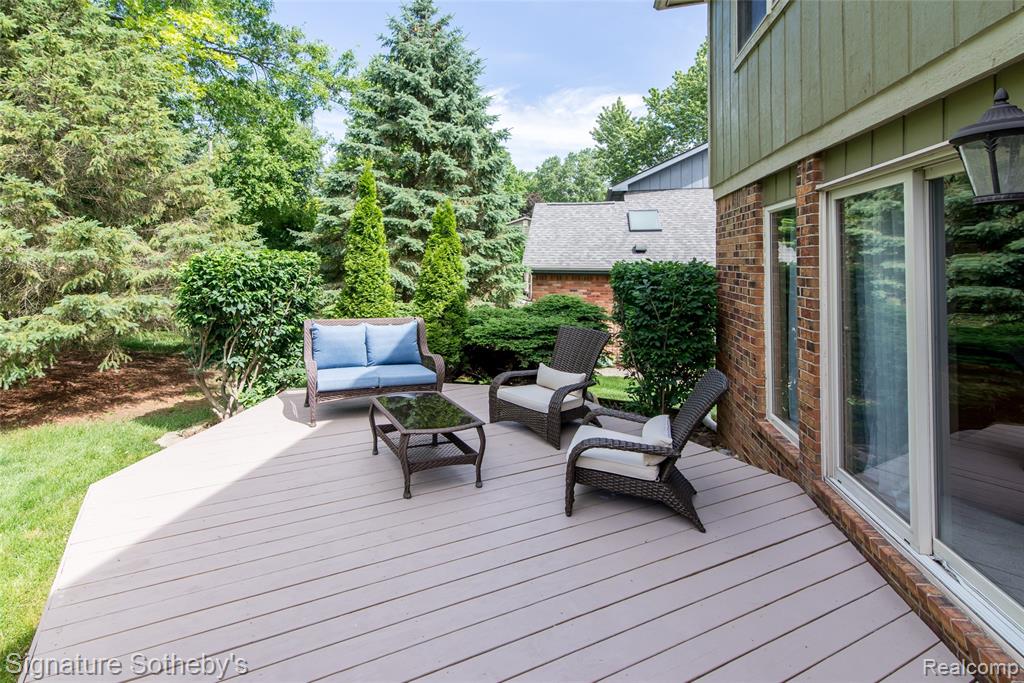 576 Ten Point Drive, Rochester Hills, MI 48309 — Photo 37