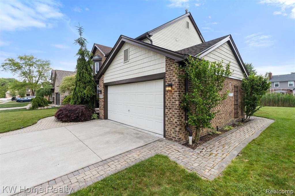45095 Turnberry Court, Canton, MI 48188 — Photo 47