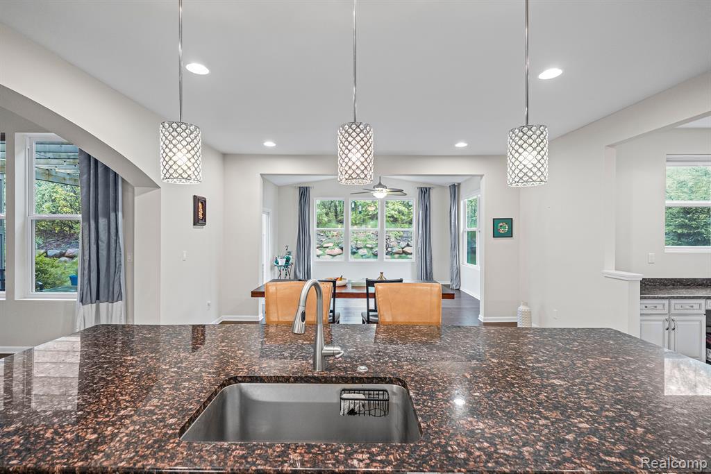4732 TANGLEWOOD Lane, Lake Orion, MI — Photo 12