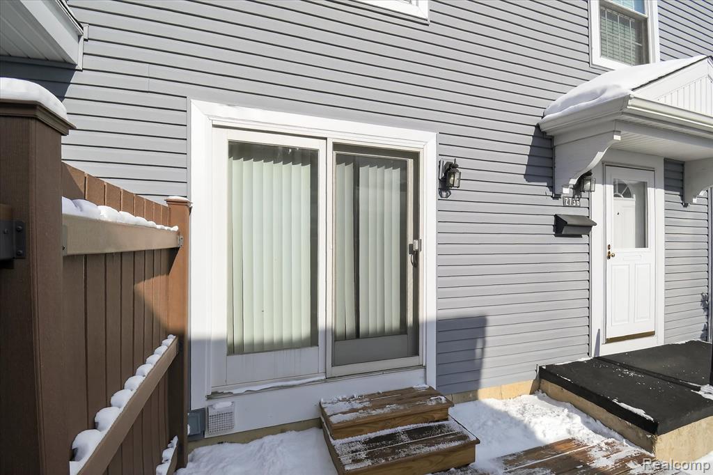 2736 Glenbridge Court, Ann Arbor, MI 48104 — Photo 7