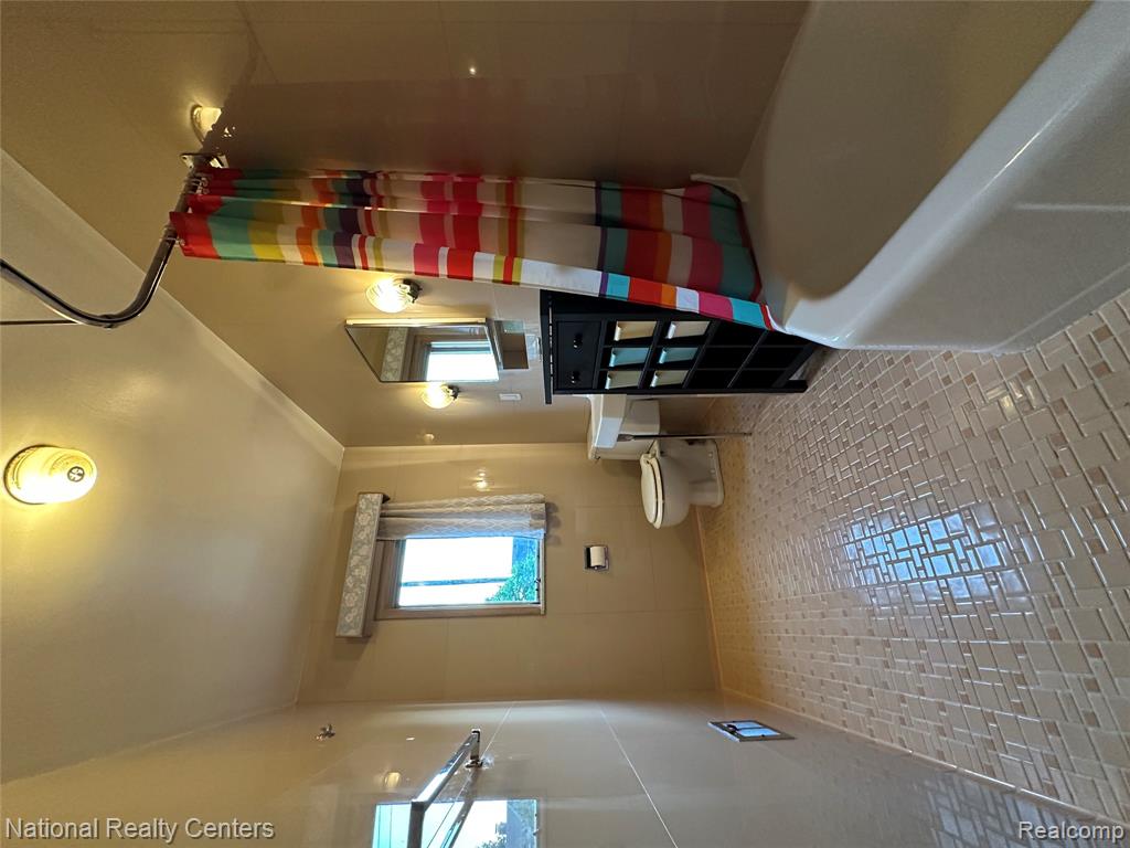 821 Pemberton Road, Grosse Pointe, MI 48230 — Photo 22