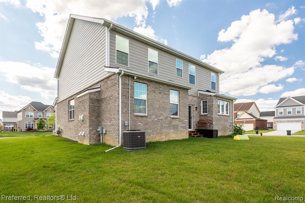 50800 MAYWOOD, Canton, MI 48188 — Photo 10