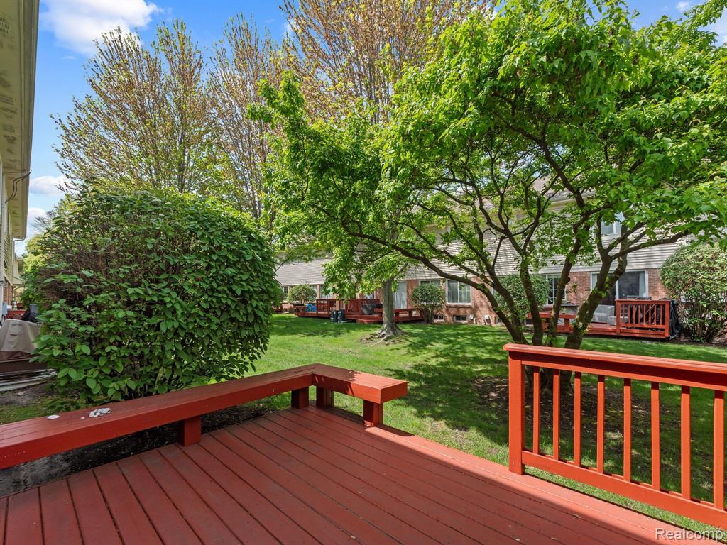 617 JAMES Circle, Royal Oak, MI 48067 — Photo 22