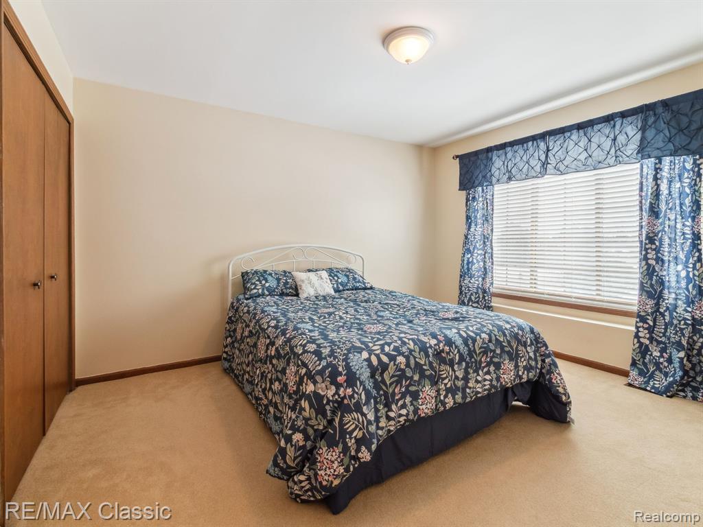41830 PON MEADOW Drive, Northville, MI 48168 — Photo 17