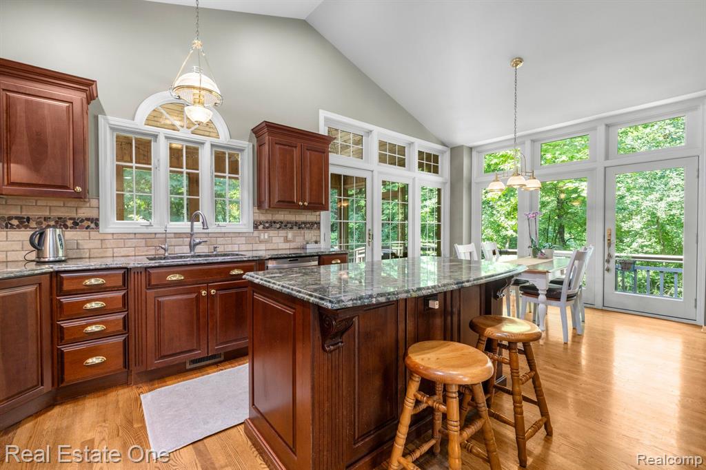 44211 CHEDWORTH Drive, Northville, MI 48167 — Photo 18