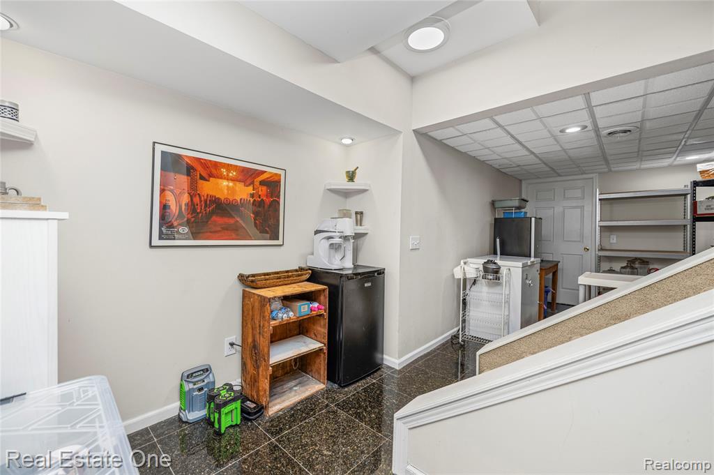 344 N Lake Angelus Road, Auburn Hills, MI 48326 — Photo 44