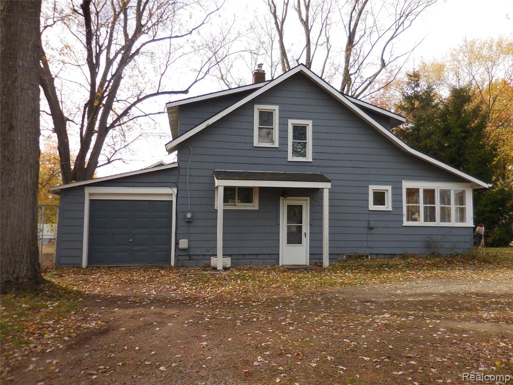 515 Skinner, Highland, MI — Photo 2