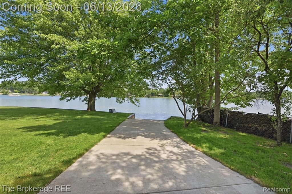 261 Reymont Road N, Waterford, MI 48327 — Photo 53