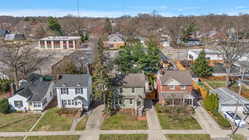 915 FARMDALE Street, Ferndale, MI 48220 — Photo 22