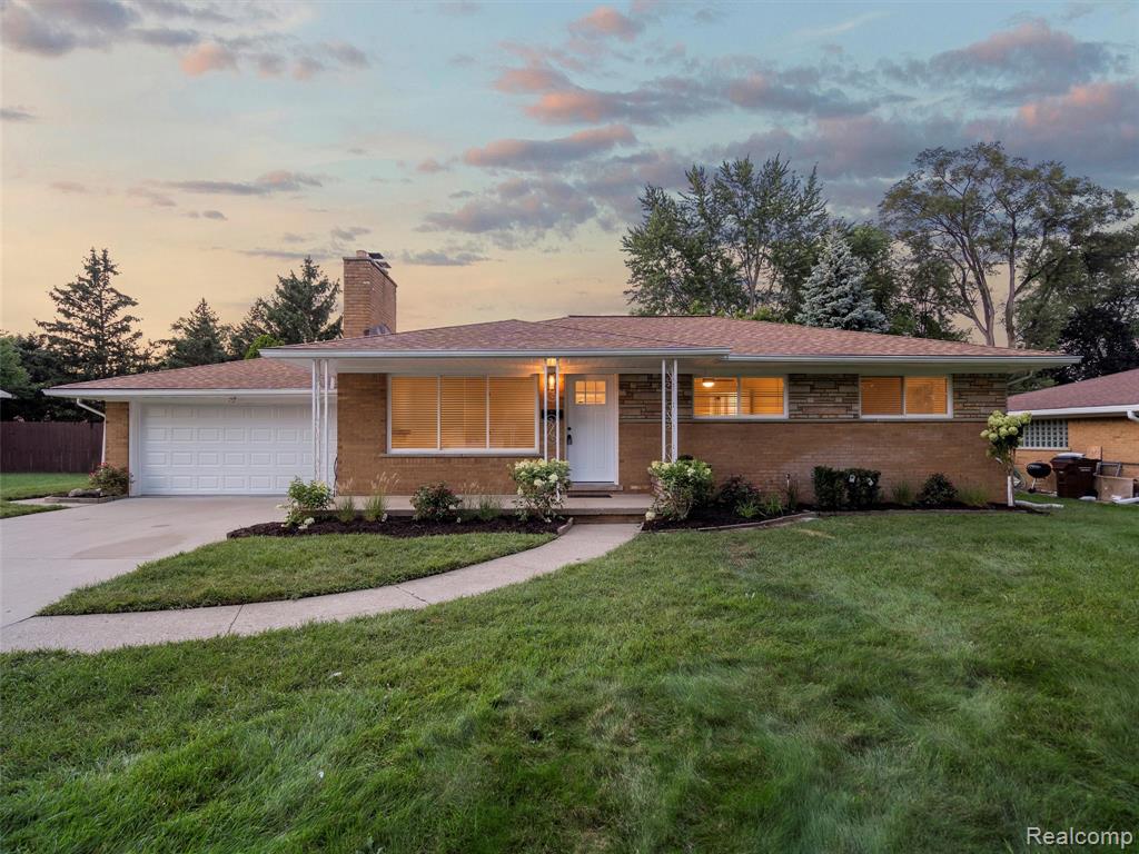 8211 Saint John Street, Utica, MI 48317 — front exterior