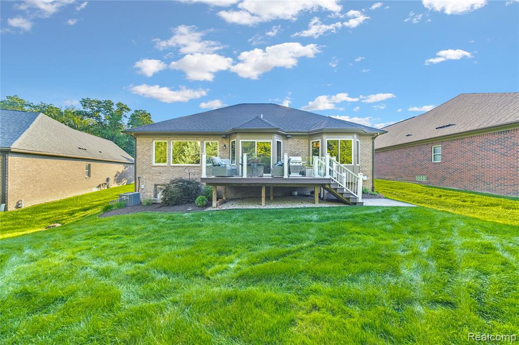 6511 Legacy Woods Trail, West Bloomfield, MI — Photo 48