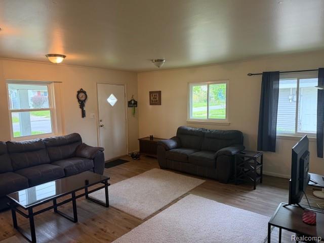 935 Ingleside Avenue, Flint, MI 48507 — Photo 2