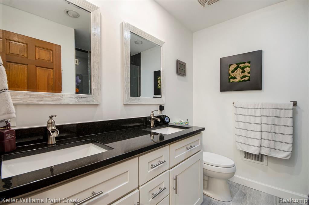 850 Box Canyon Court, Rochester Hills, MI 48309 — Photo 30