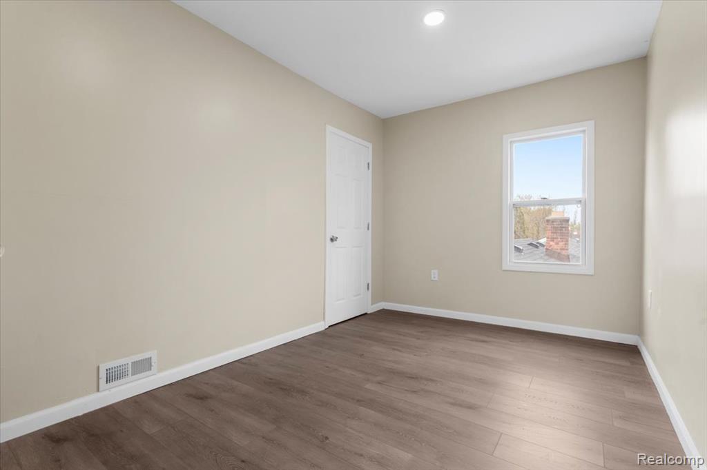 18030 Mackay Street, Detroit, MI 48234 — Photo 15