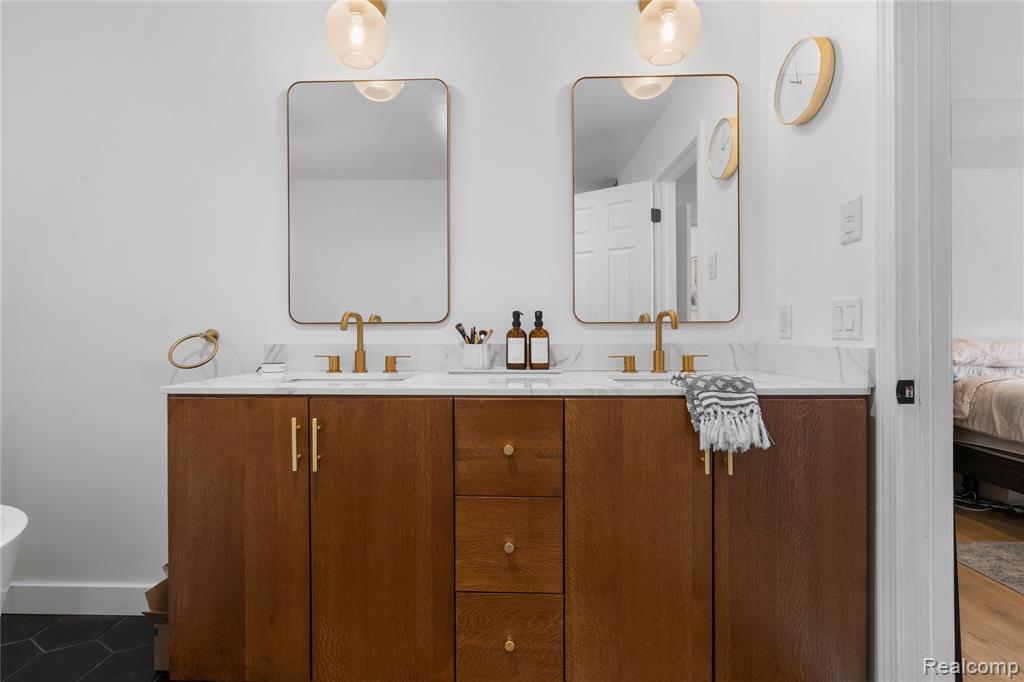 4131 Rolling Meadow Lane, Ypsilanti, MI 48197 — Photo 25