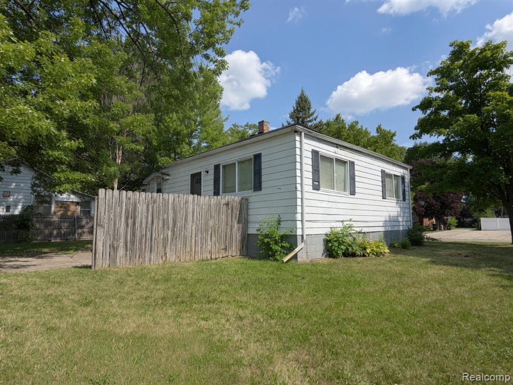 5629 Gateshead Street, Grosse Pointe, MI 48236 — Photo 3
