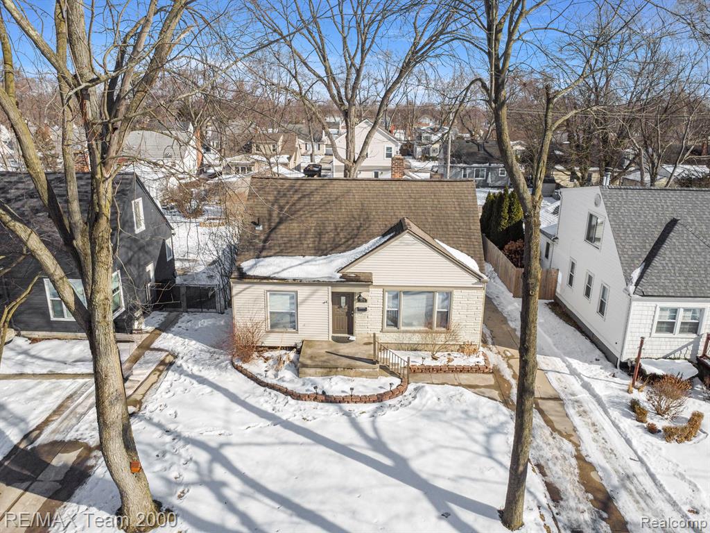 2076 Thomas Avenue, Berkley, MI 48072 — Photo 2