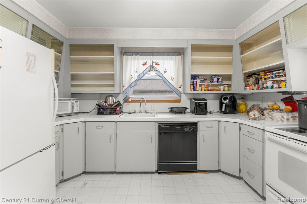 14050 Garfield, Redford, MI 48239 — Photo 14