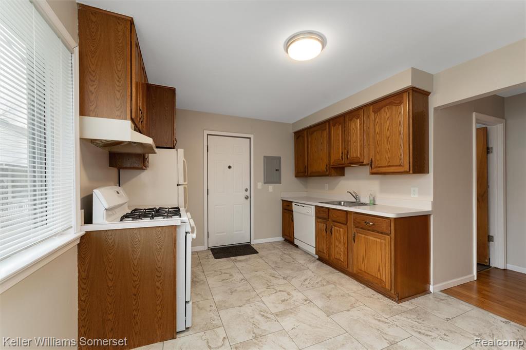 7263 Henry, Center Line, MI 48015 — Photo 13