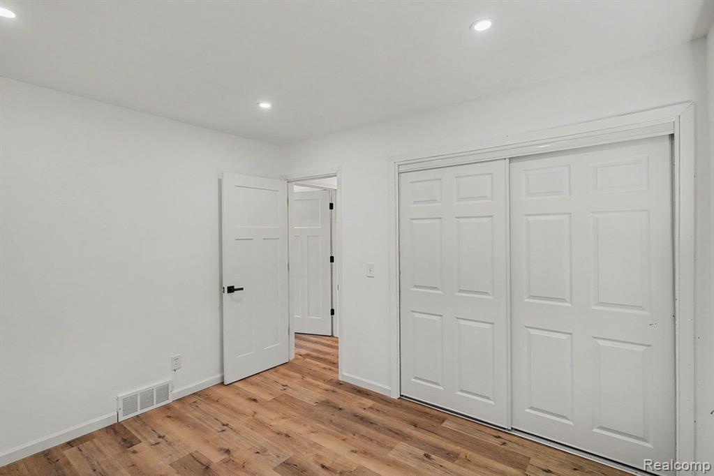 3217 W Cass Avenue, Flint, MI 48504 — Photo 12