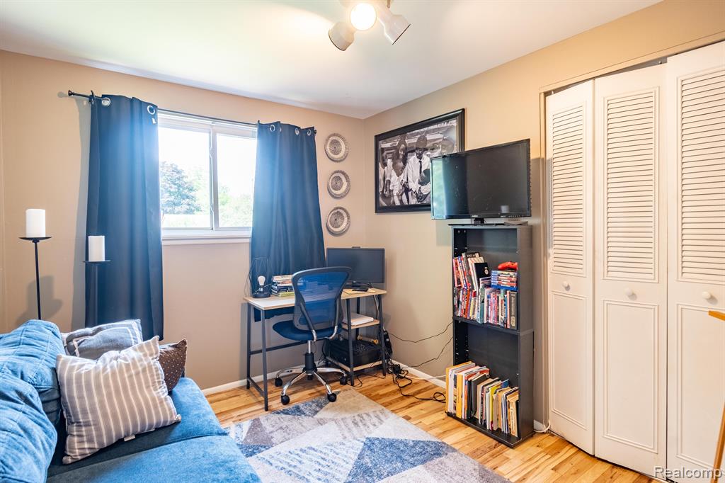 41210 PAIGN Drive, Sterling Heights, MI 48313 — Photo 15