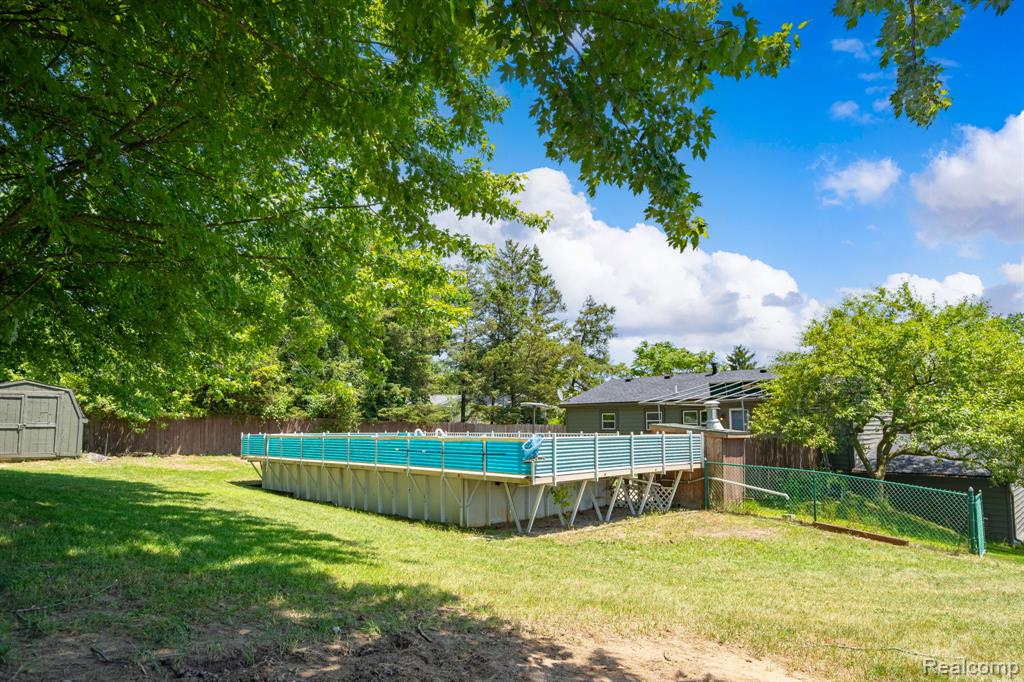 4069 Loch Drive, Highland, MI — Photo 15