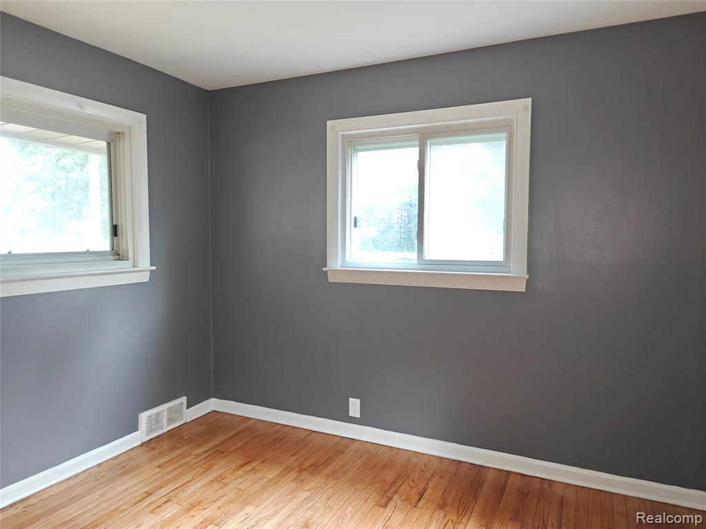 4615 Julius Boulevard, Westland, MI 48186 — Photo 16
