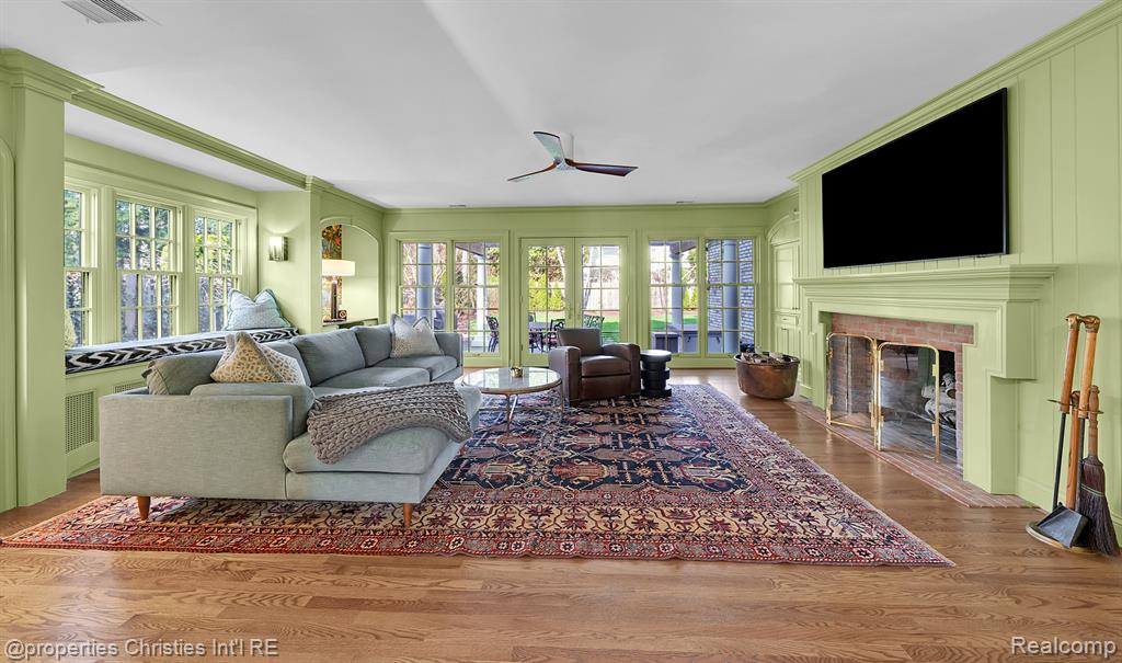 991 N Glenhurst Drive, Birmingham, MI 48009 — Photo 22