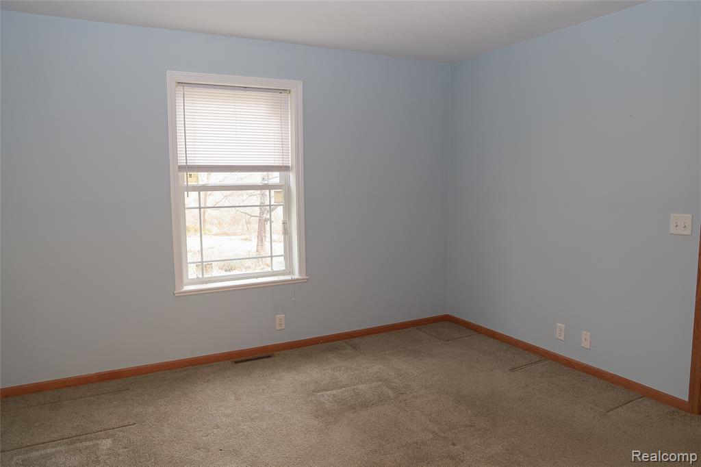 2755 Curtis Road, Leonard, MI 48367 — Photo 43