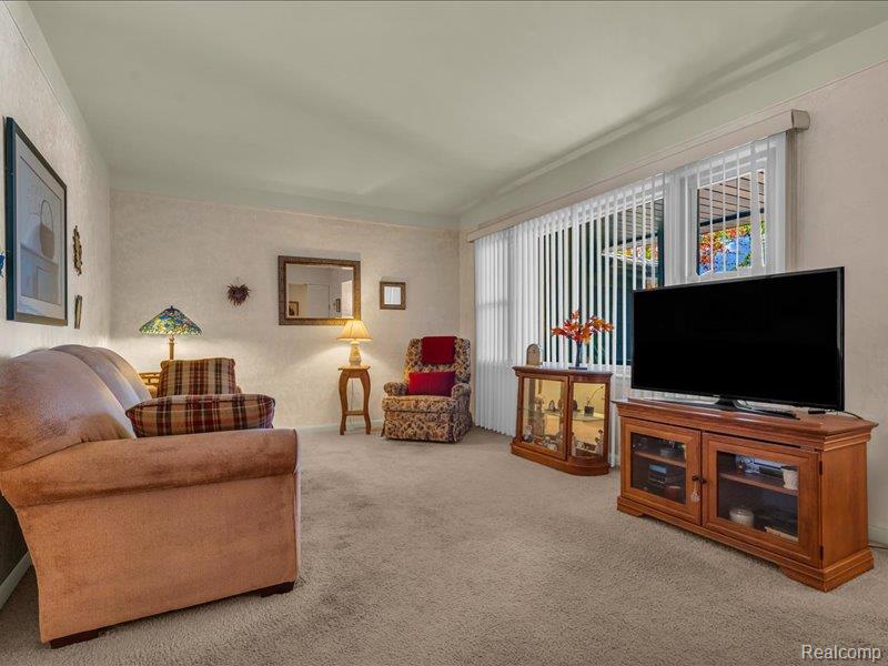 5093 Helene Avenue, Shelby Twp, MI 48316 — Photo 8