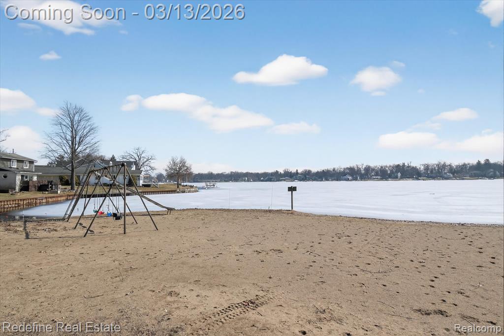 2236 Mentone Street, Wolverine Lake, MI 48390 — Photo 26