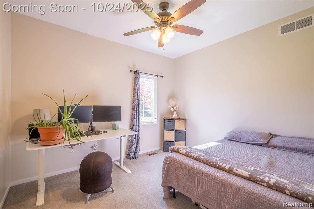 6090 Raphael Court, White Lake, MI 48383 — Photo 19