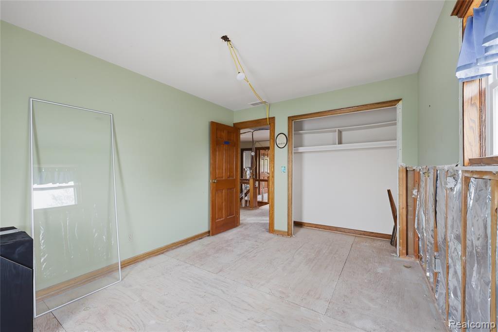 5557 Pointe Dr. Drive, East China, MI — Photo 8