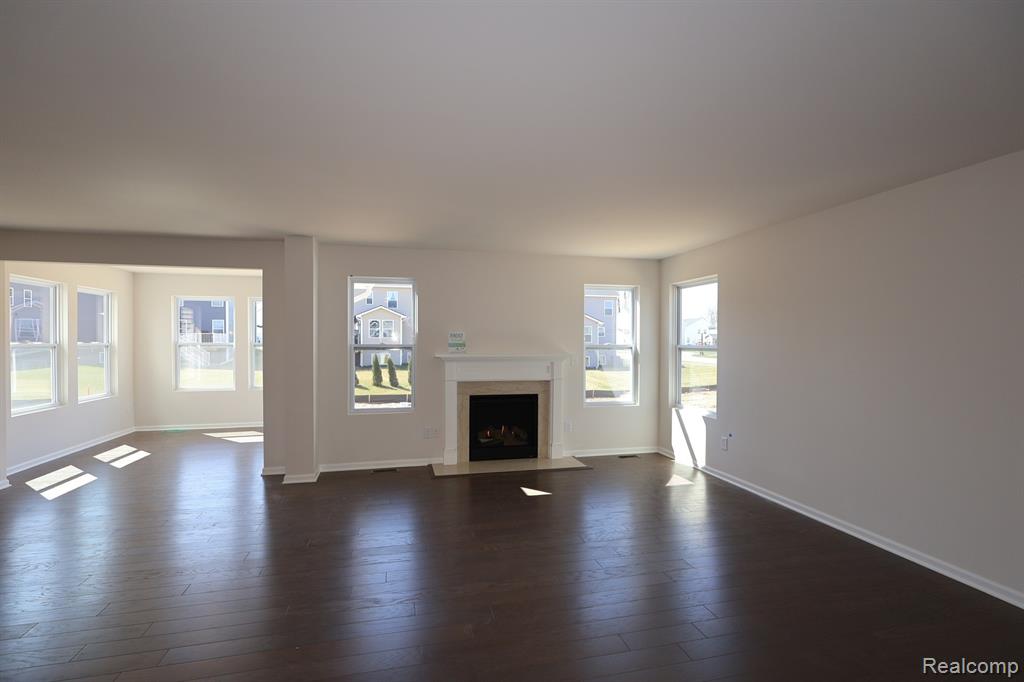 606 Harvest Way, Chelsea, MI 48118 — Photo 7