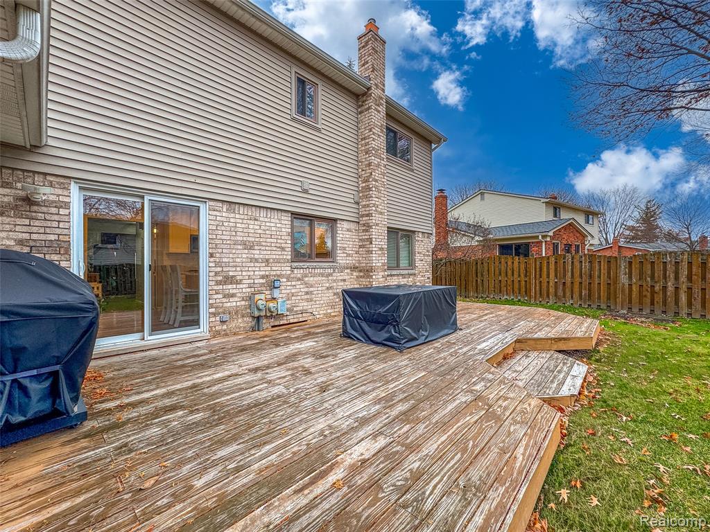 3960 Kings Point Drive, Troy, MI 48083 — Photo 35
