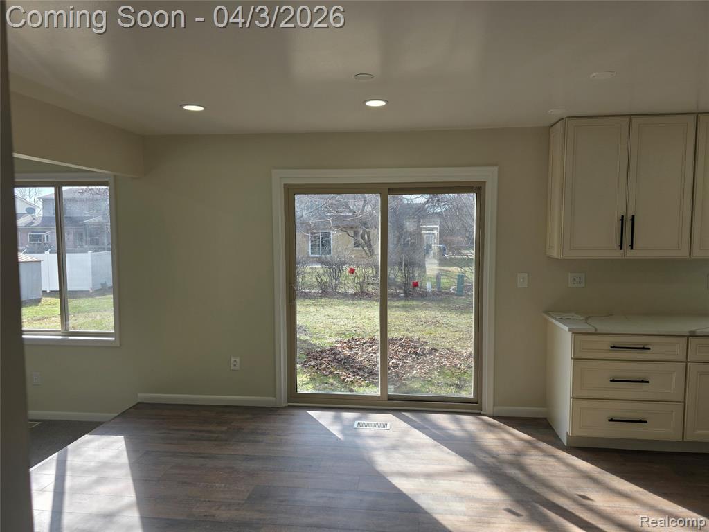 45193 Quaker Hill Drive, Canton, MI 48187 — Photo 15