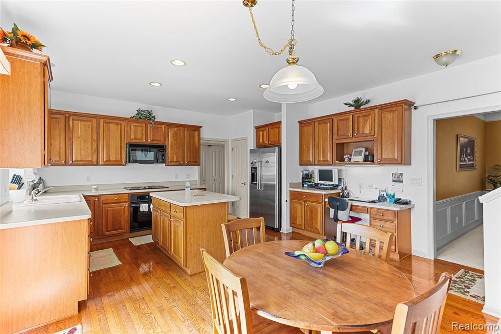 5093 Creekmonte Drive, Rochester, MI 48306 — Photo 14