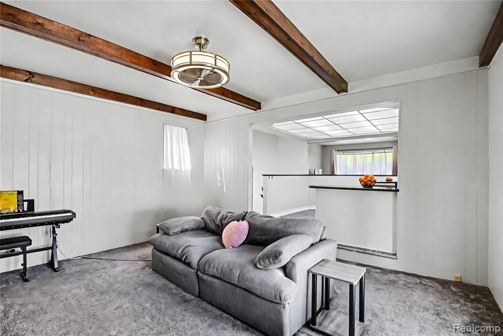 8530 Canal Road, Sterling Heights, MI 48314 — Photo 11