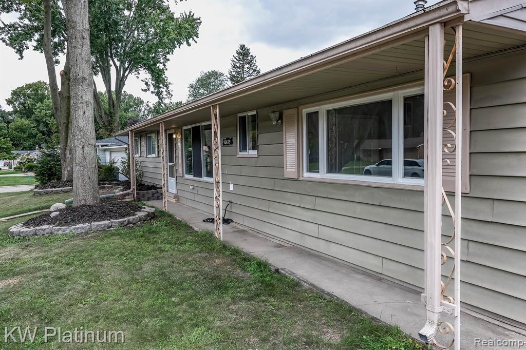 50659 Dartmoor Drive, Shelby Twp, MI 48317 — Photo 21