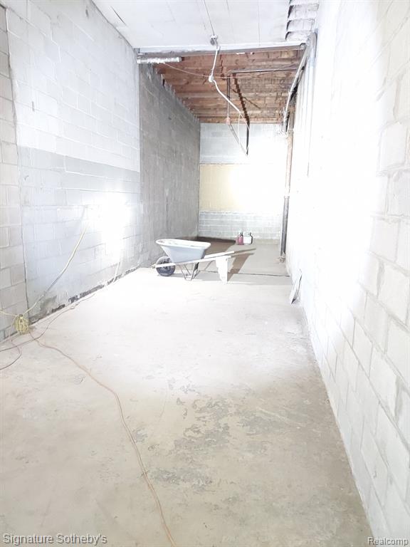 8735 S LYNDON Street, Detroit, MI 48238 — Photo 6