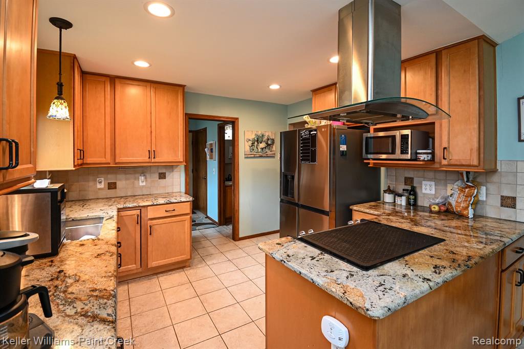 40612 REHSE Drive, Clinton Twp, MI 48038 — Photo 14
