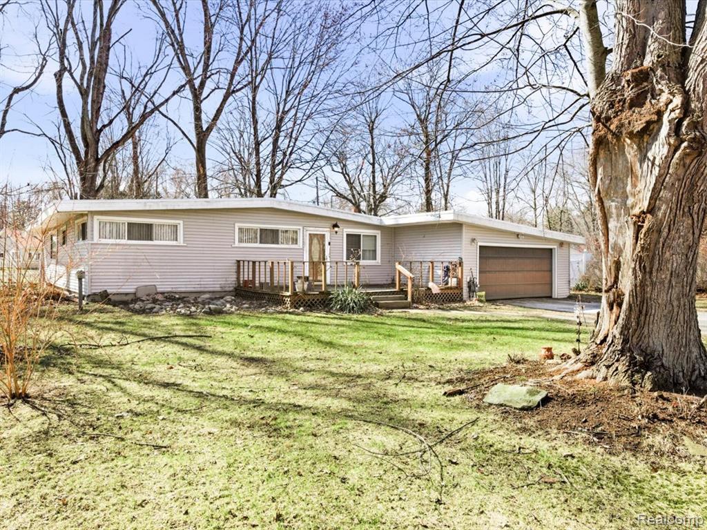 3325 Berry Drive, Burtchville, MI 48059 — Photo 29