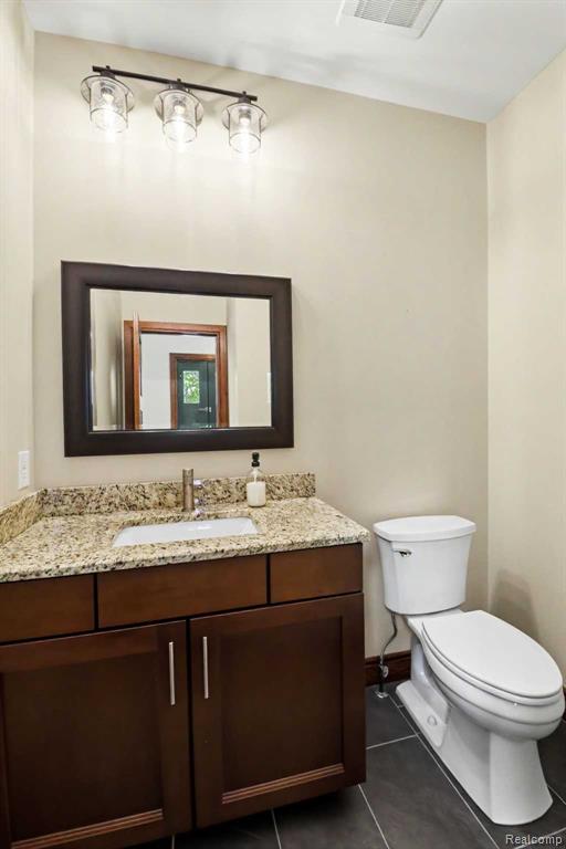 10429 9 Mile Road, Whitmore Lake, MI 48189 — Photo 10