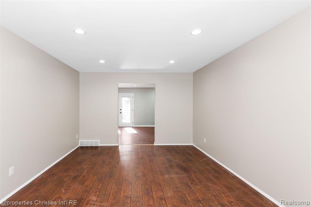 4027 Old Dominion Drive, West Bloomfield, MI 48323 — Photo 13