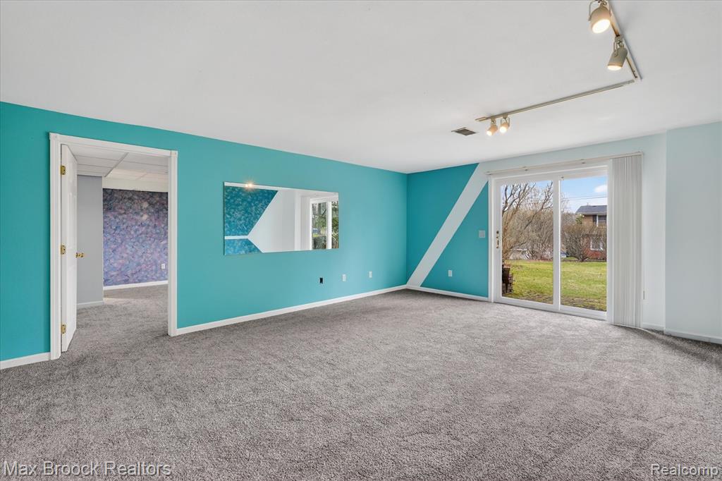 5001 Sylvanview Drive, Clarkston, MI 48348 — Photo 29