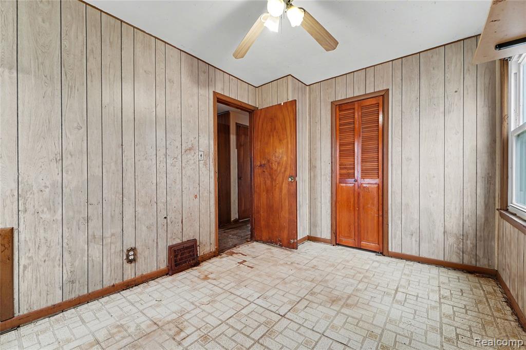 4537 Winifred Street, Wayne, MI 48184 — Photo 10