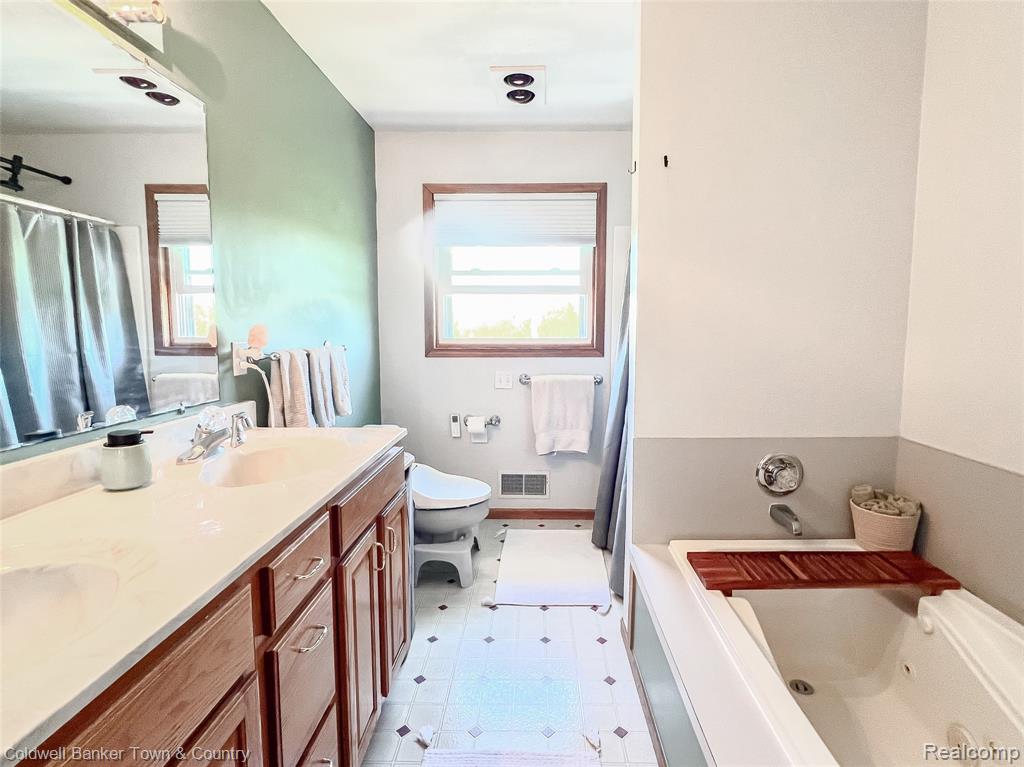 717 N Youngs Road, Attica, MI 48412 — Photo 37