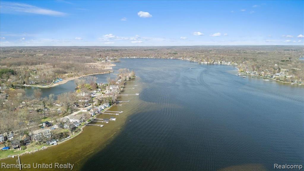 9623 Winston Road, Pinckney, MI 48169 — Photo 16