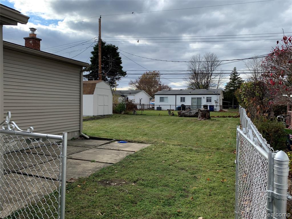 548 S Hawthorne Street, Westland, MI 48186 — Photo 14