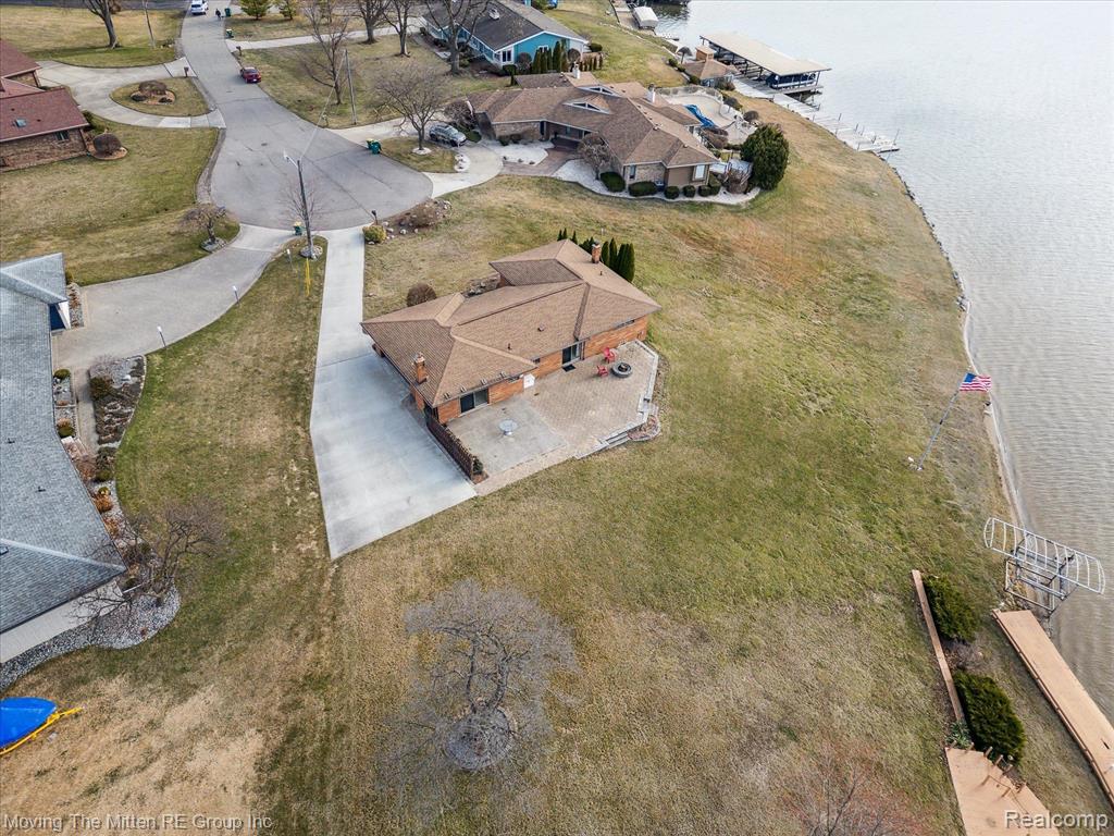 47853 N SHORE Drive, Van Buren, MI 48111 — Photo 55